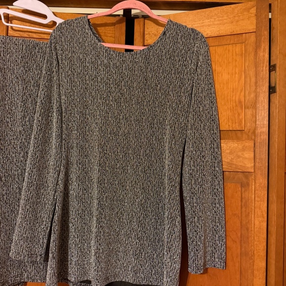 Two piece Pant set - Picture 4 of 5